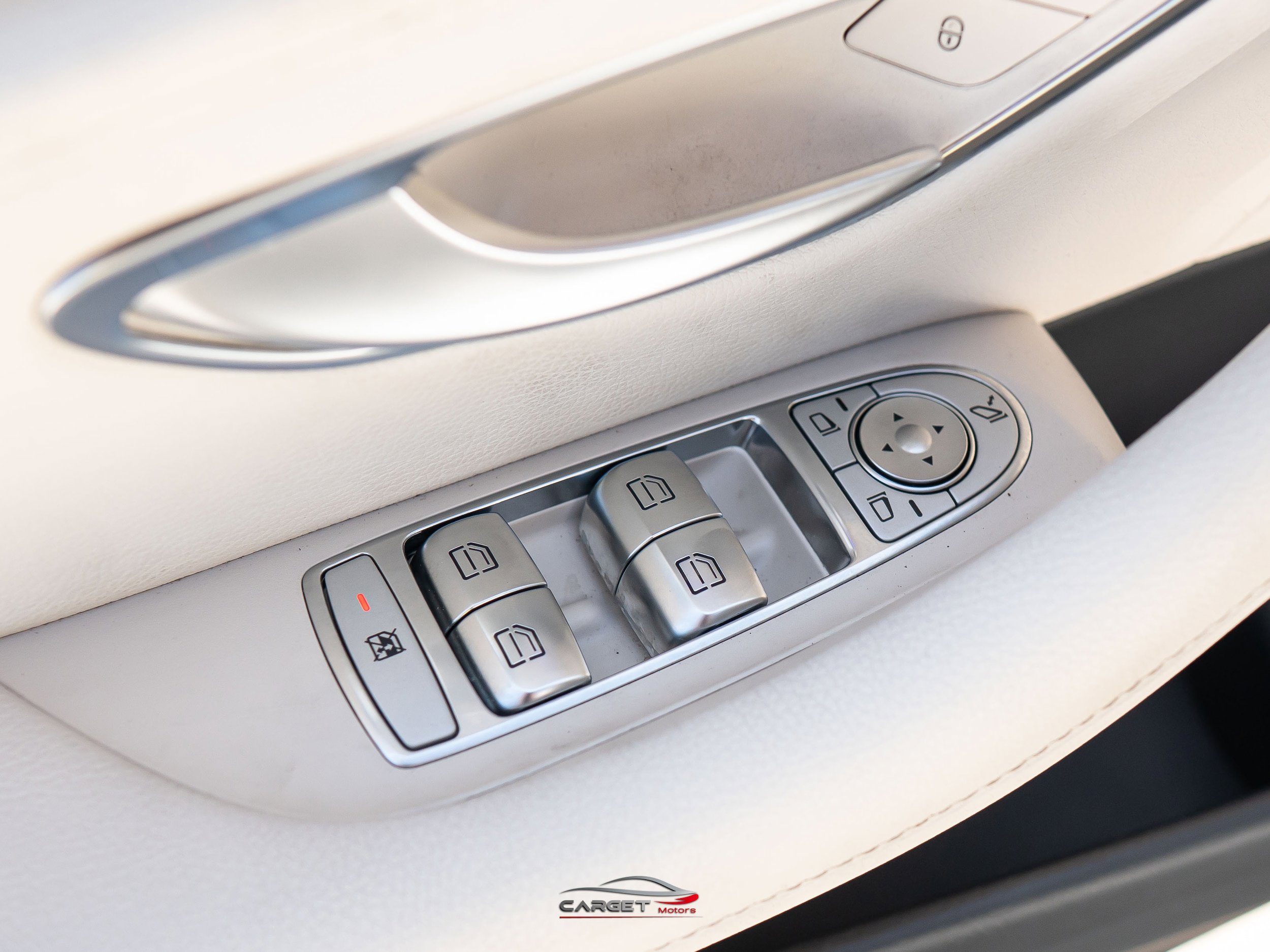 Used 2021 Mercedes-Benz E 350 4MATIC Sedan w/ Premium Package image 38