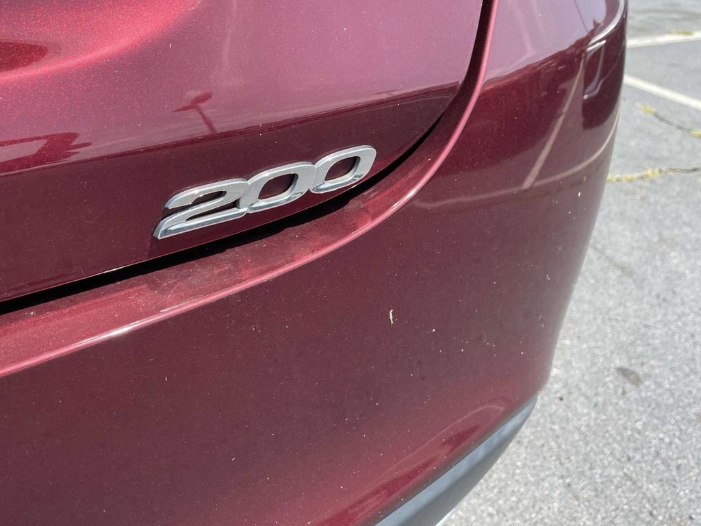 Used 2016 Chrysler 200 Limited w/ Anniversary Edition FWD image 16