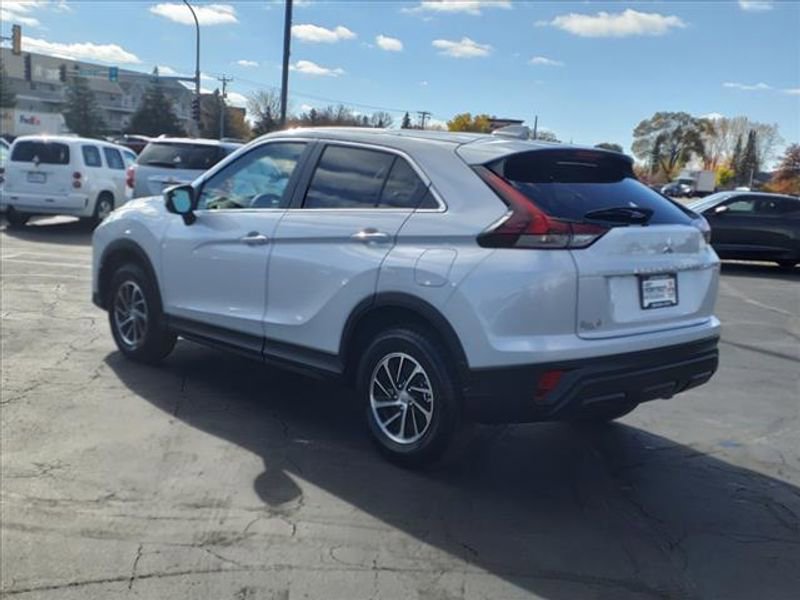 Used 2024 Mitsubishi Eclipse Cross ES image 6