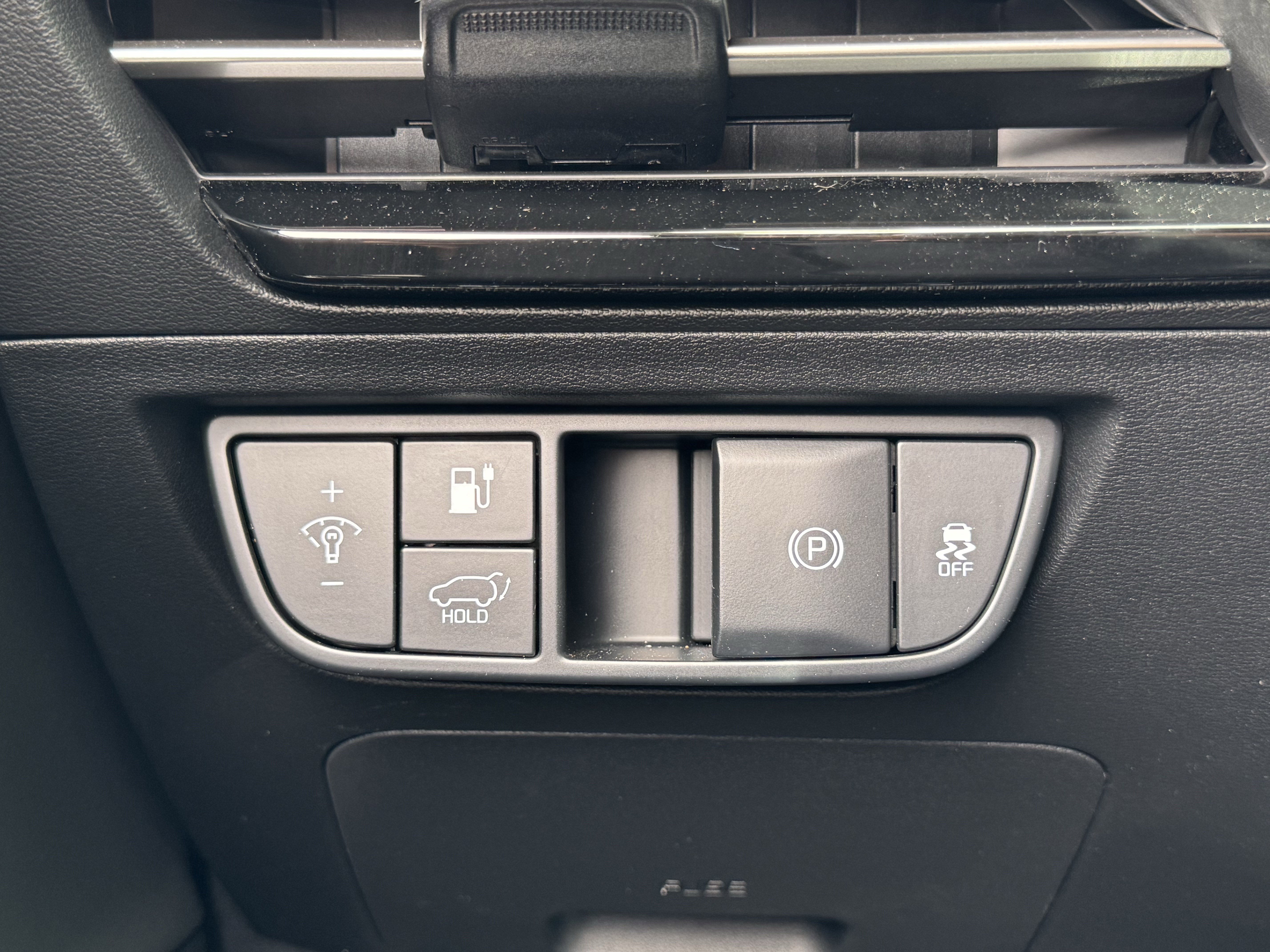 Used 2024 Kia EV6 Wind w/ Wind Technology Package image 32