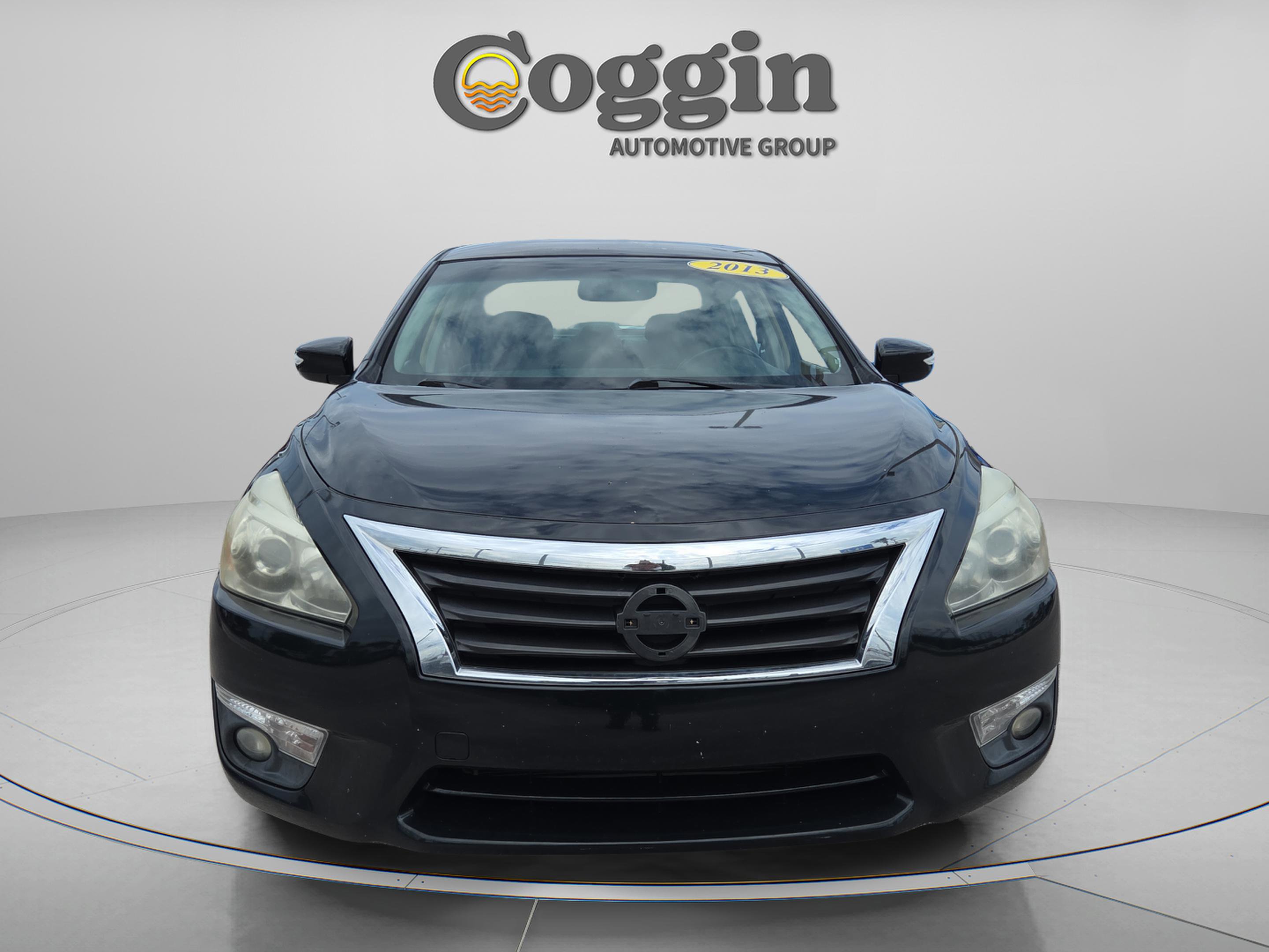 Used 2013 Nissan Altima 3.5 SL w/ Technology Pkg FWD image 8