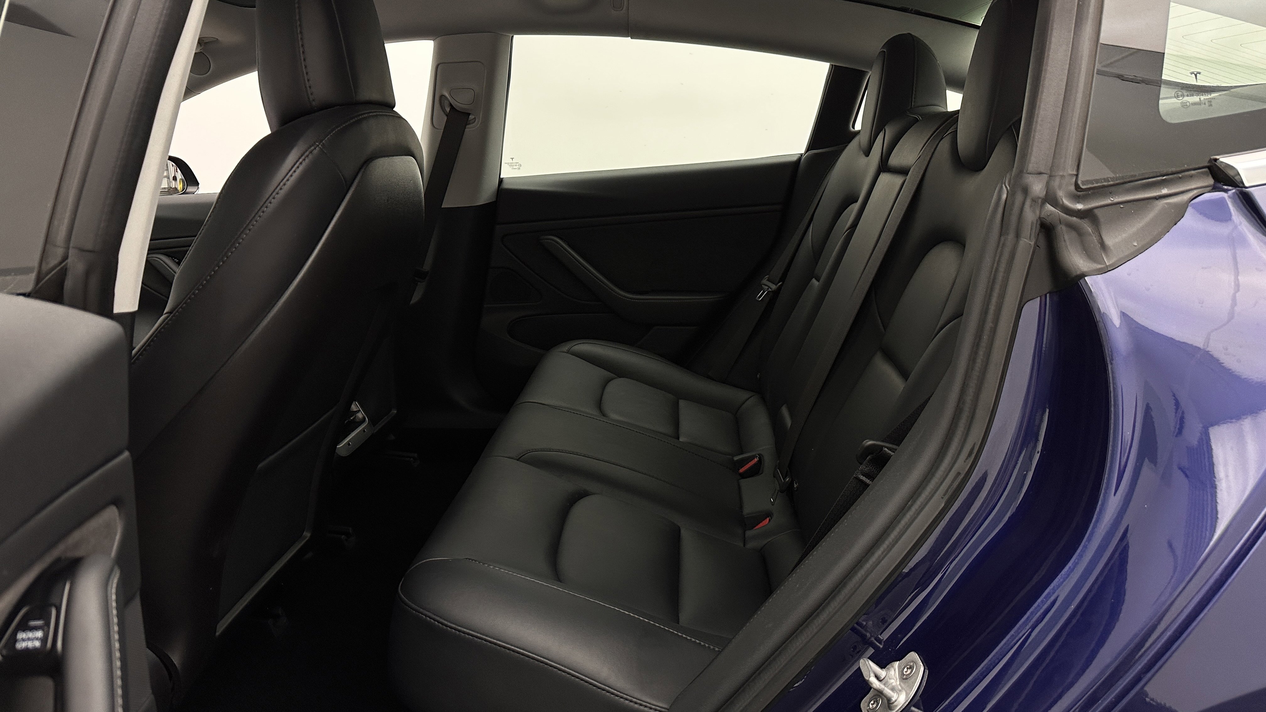 Used 2018 Tesla Model 3 Long Range image 24