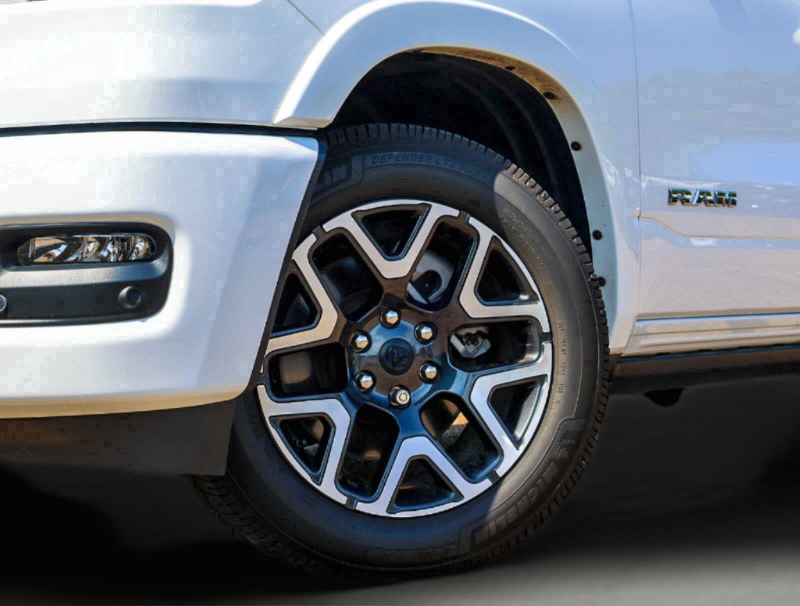 Used 2025 RAM 1500 Laramie w/ Laramie Southwest Edition AWD/4WD image 2