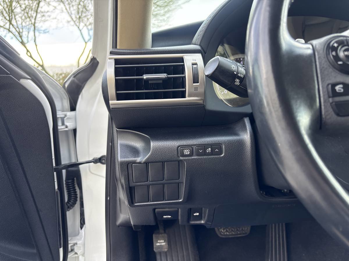 Used 2015 Lexus IS 250 image 21