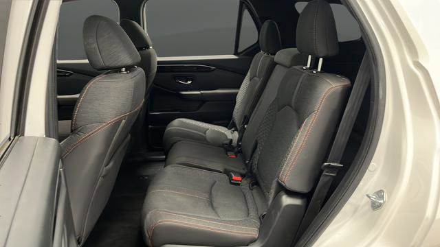Used 2023 Honda Pilot Sport image 23