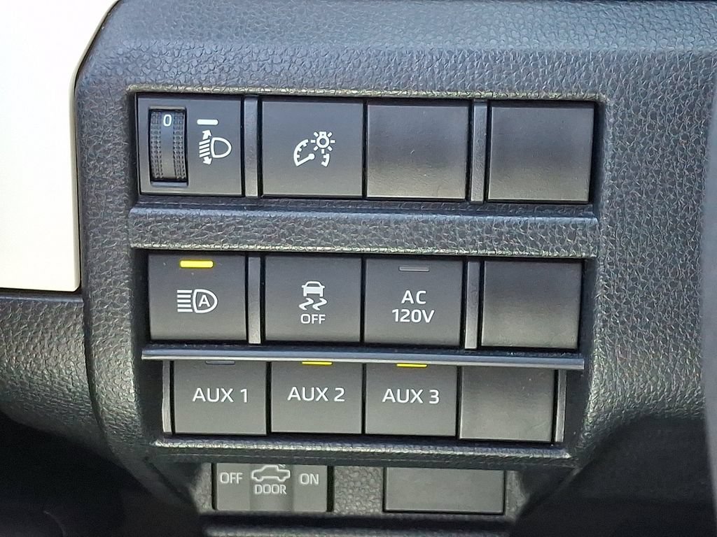 Used 2024 Toyota Tacoma TRD Off-Road w/ TRD Off Road Upgrade Package AWD/4WD image 24