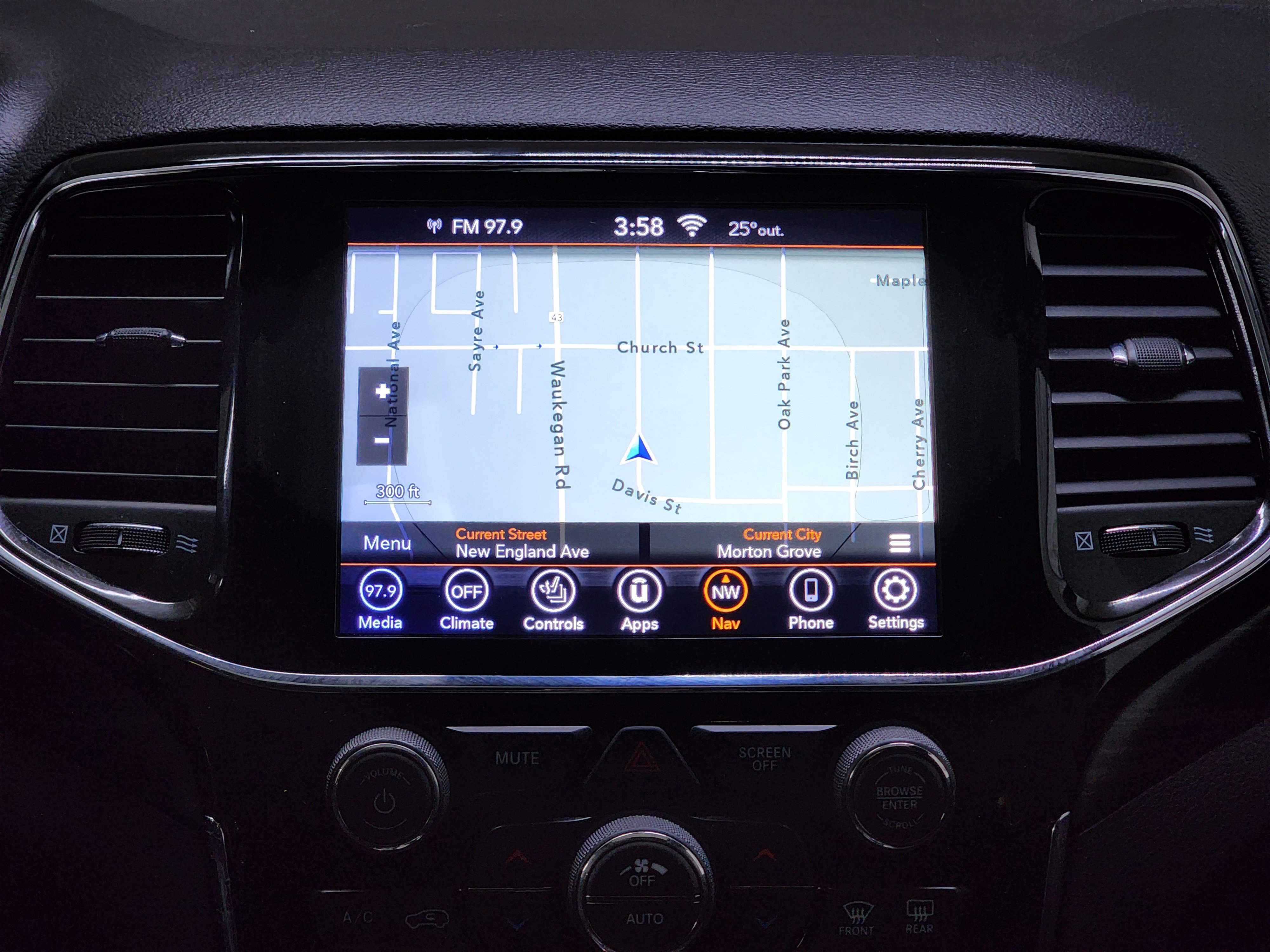 Used 2020 Jeep Grand Cherokee Laredo w/ Quick Order Package 2BN North image 26