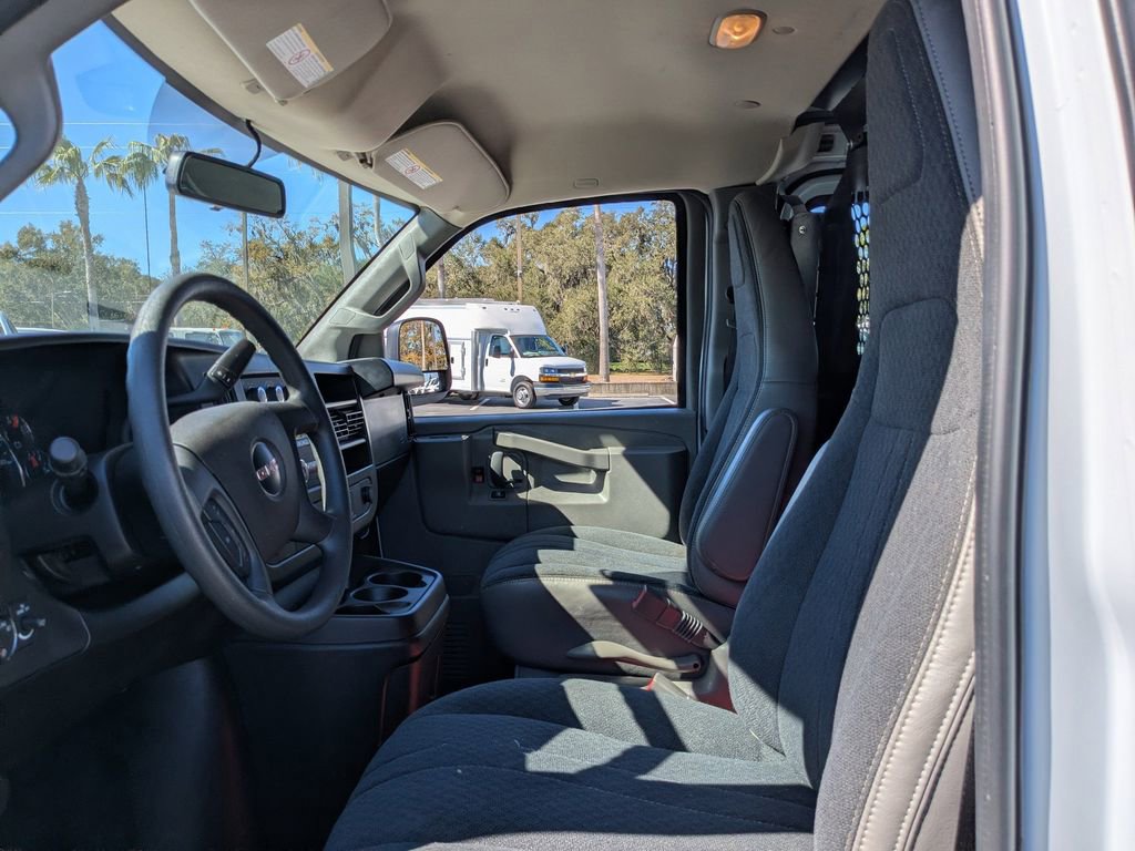 Used 2024 GMC Savana 2500 w/ Driver Convenience Package image 18