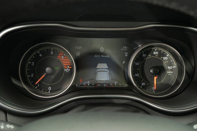 Used 2019 Jeep Cherokee Limited w/ Luxury Group AWD/4WD image 32