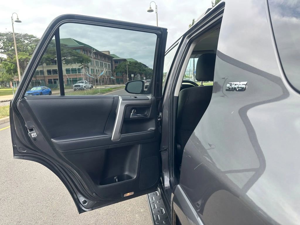 Used 2021 Toyota 4Runner SR5 image 22