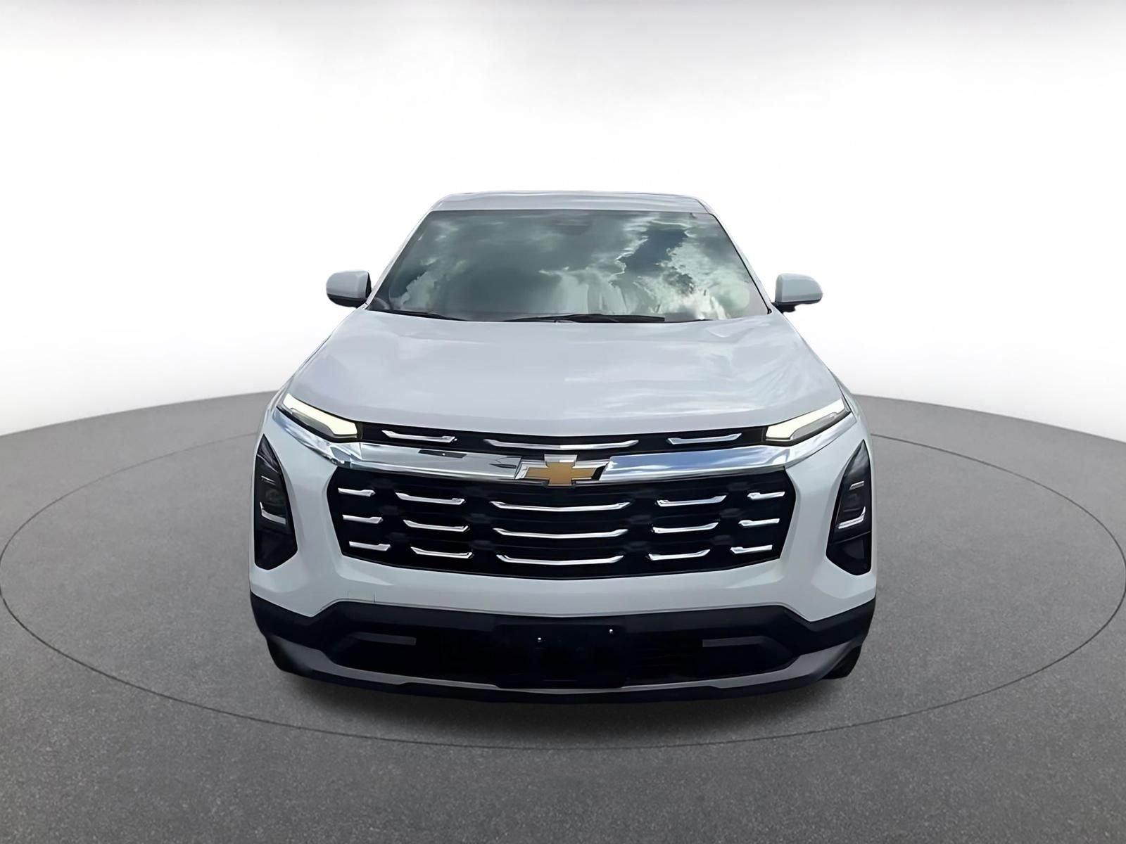 Used 2025 Chevrolet Equinox LT FWD image 4
