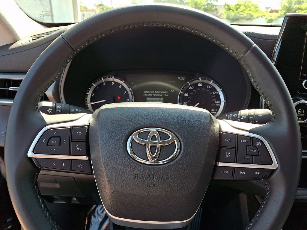Certified 2025 Toyota Highlander LE AWD/4WD image 22