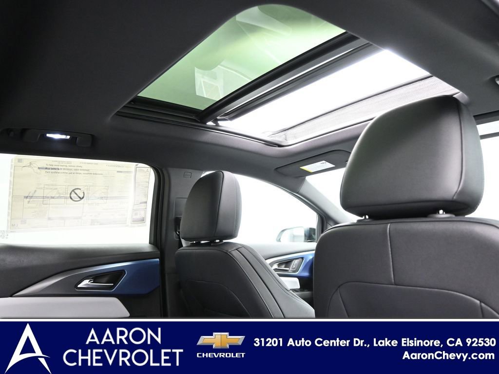 New 2026 Chevrolet Equinox EV LT w/ LPO, Blackout Package image 45