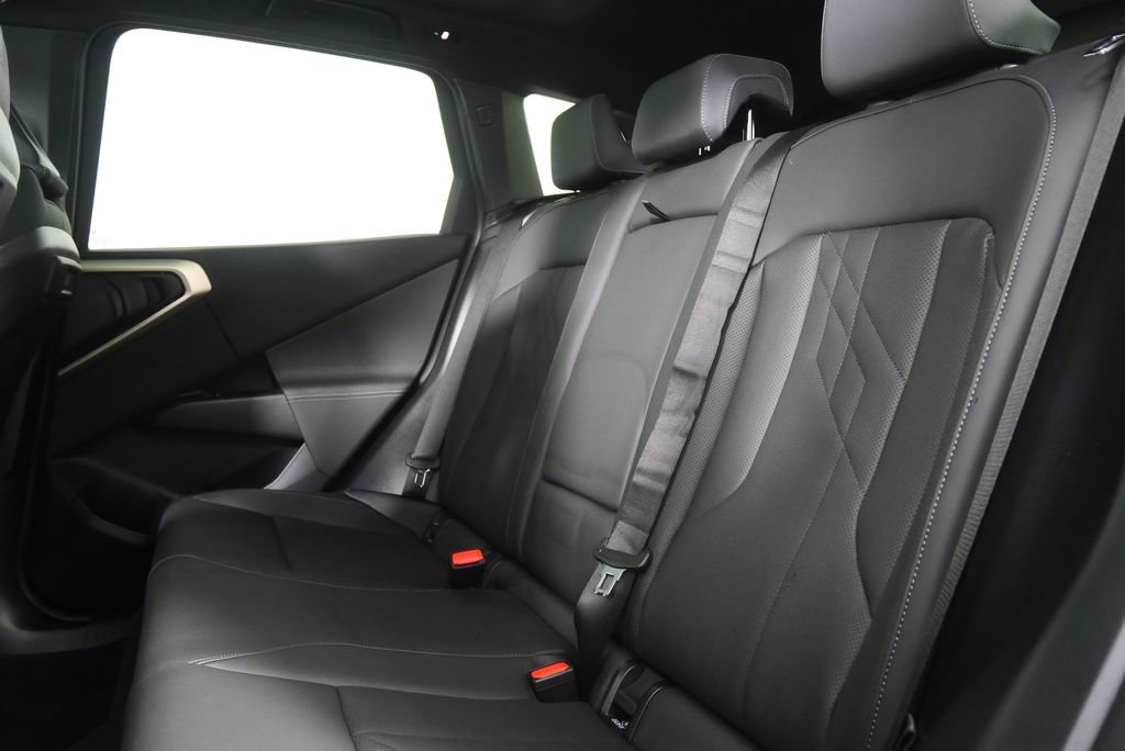 Certified 2025 BMW X3 xDrive30i image 16