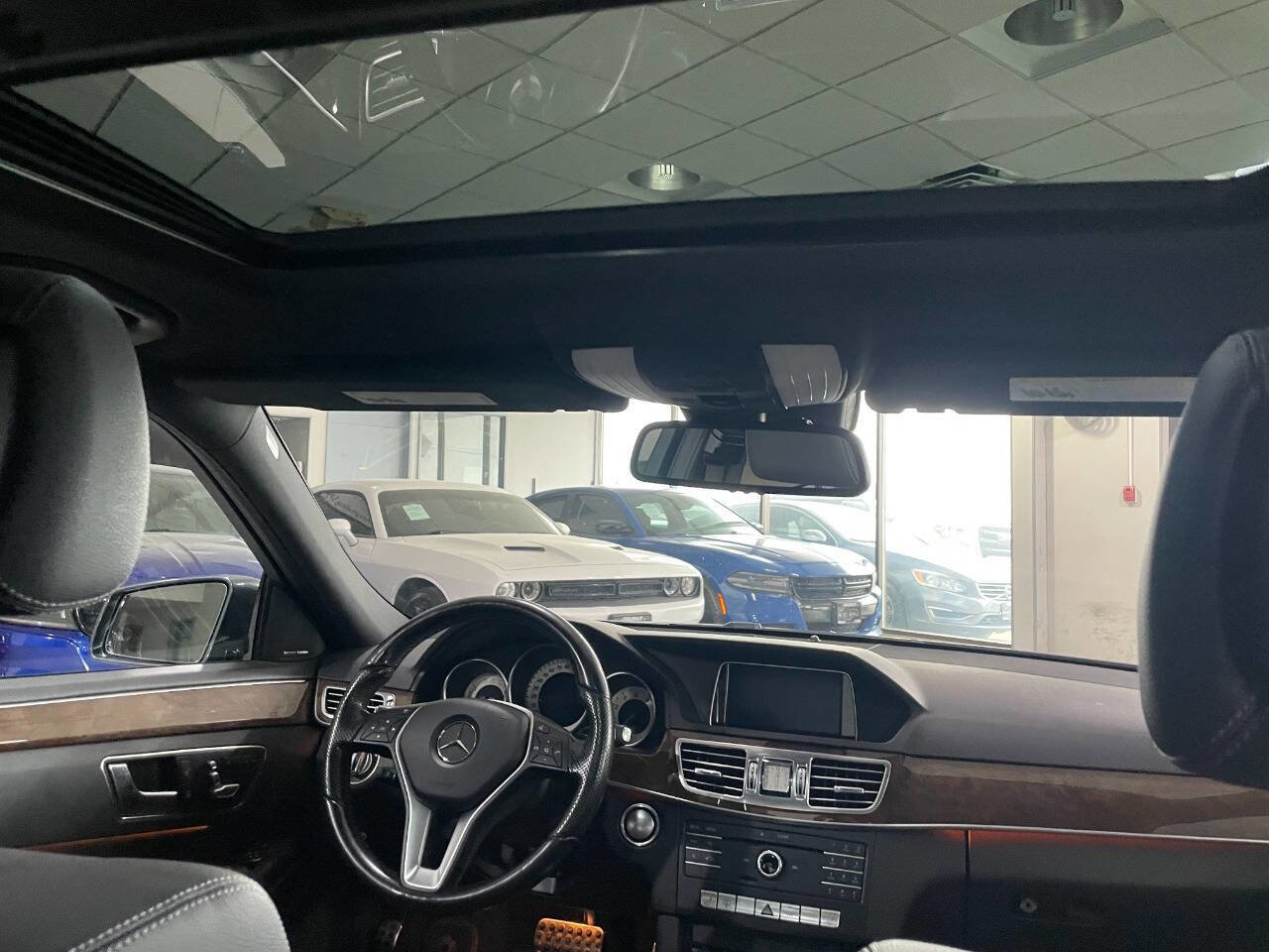 Used 2016 Mercedes-Benz E 350 4MATIC Sedan image 26