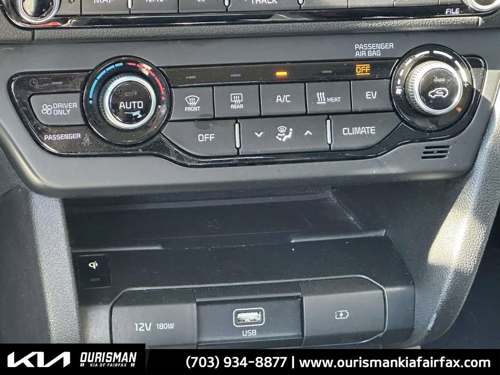 Used 2022 Kia Niro EX w/ Cold Weather Package image 6