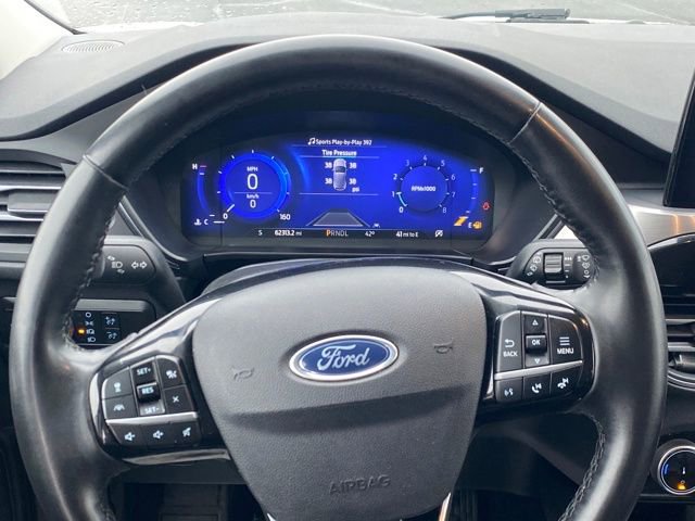 Used 2022 Ford Escape Titanium AWD/4WD image 8