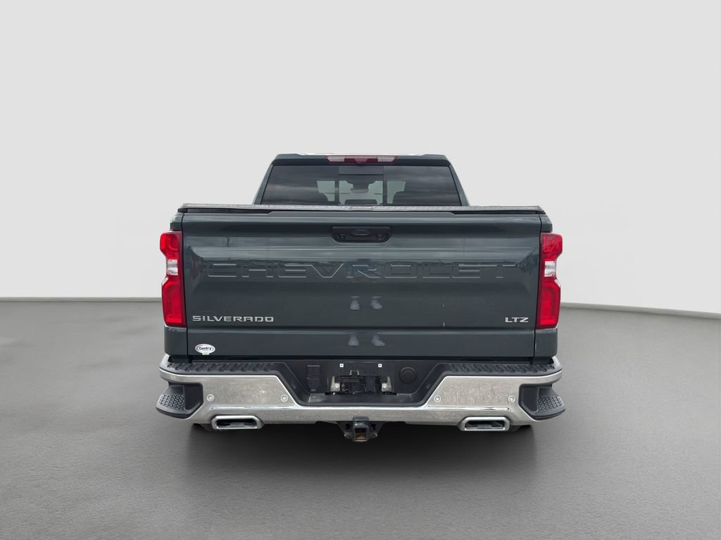 Used 2025 Chevrolet Silverado 1500 LTZ w/ LTZ Premium Package AWD/4WD image 5