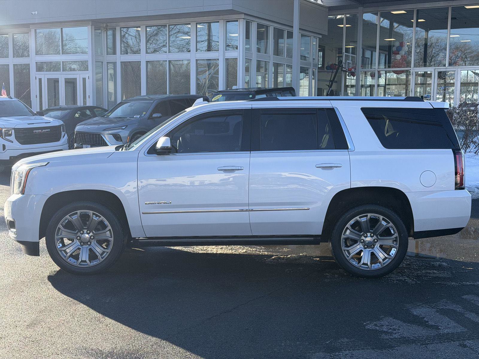 Used 2017 GMC Yukon Denali w/ Open Road Package image 4