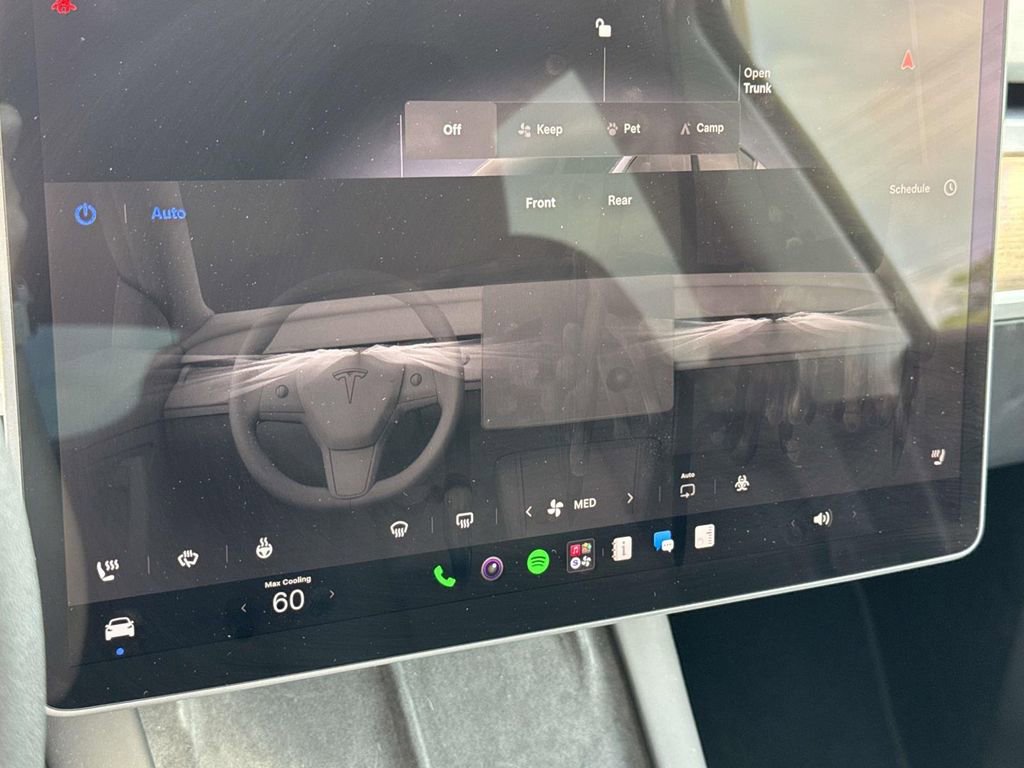 Used 2025 Tesla Model Y Performance AWD/4WD image 34