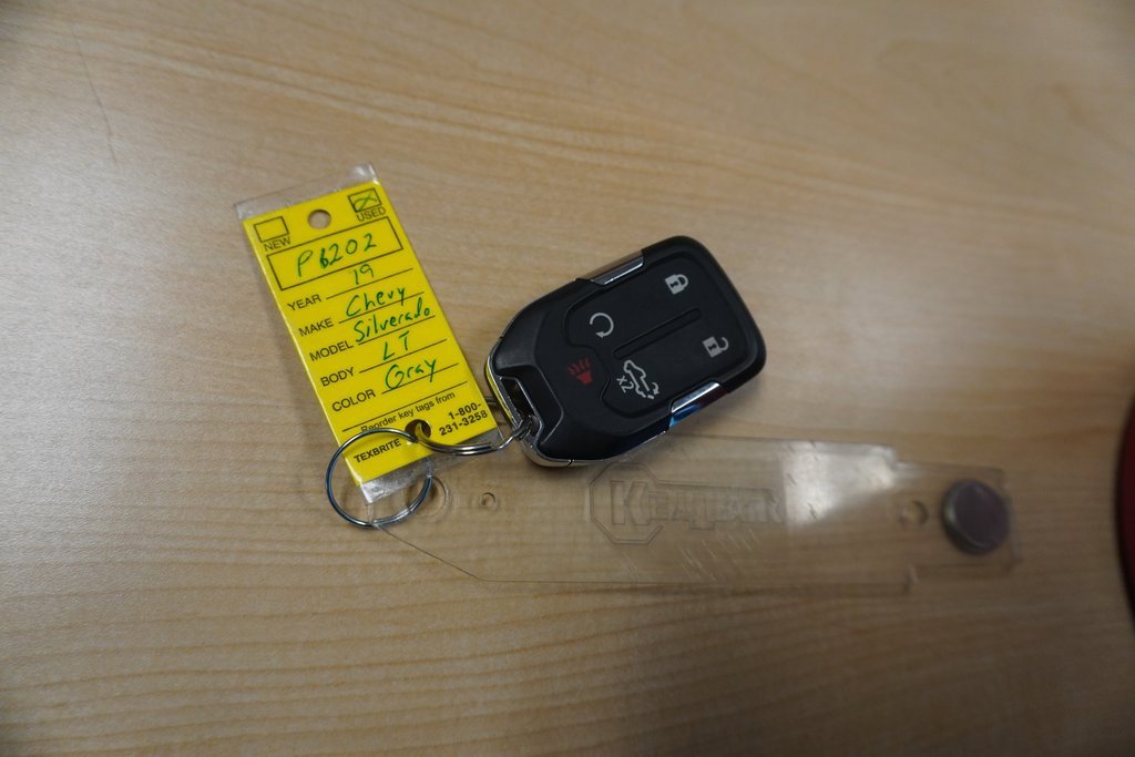 Used 2019 Chevrolet Silverado 1500 LT w/ Texas Edition image 34