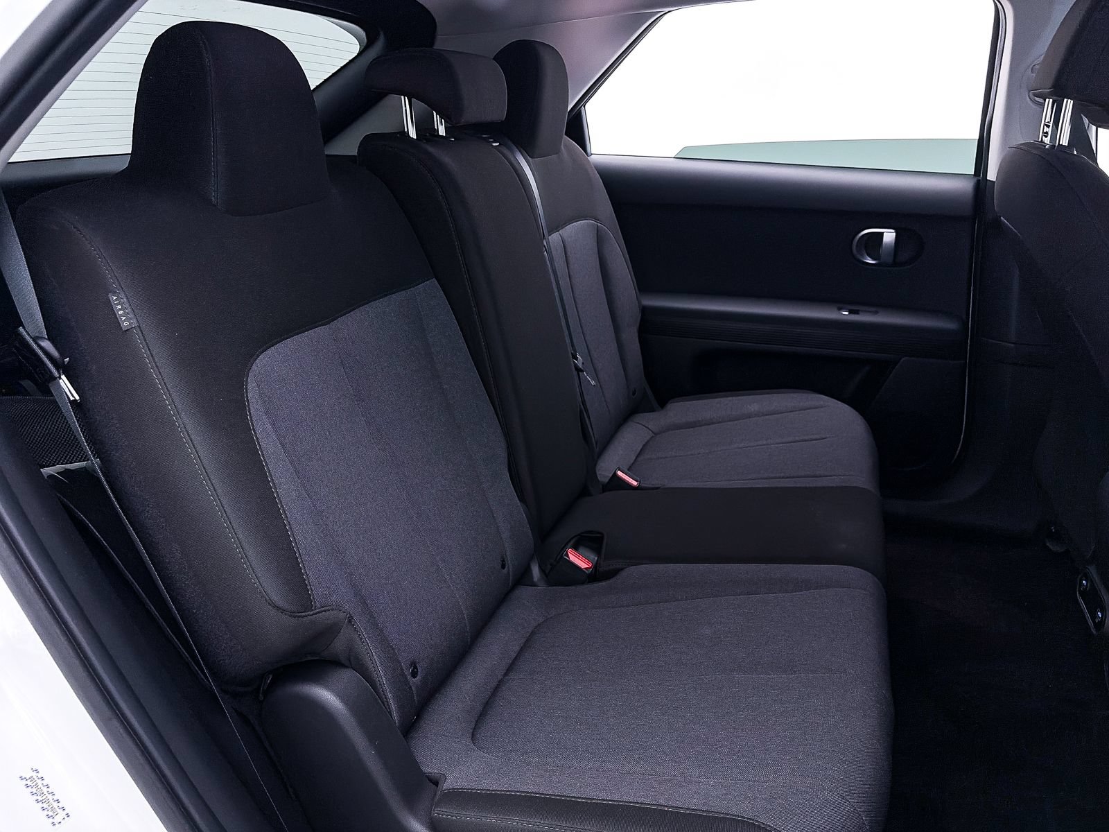 Used 2024 Hyundai Ioniq 5 SE RWD image 34