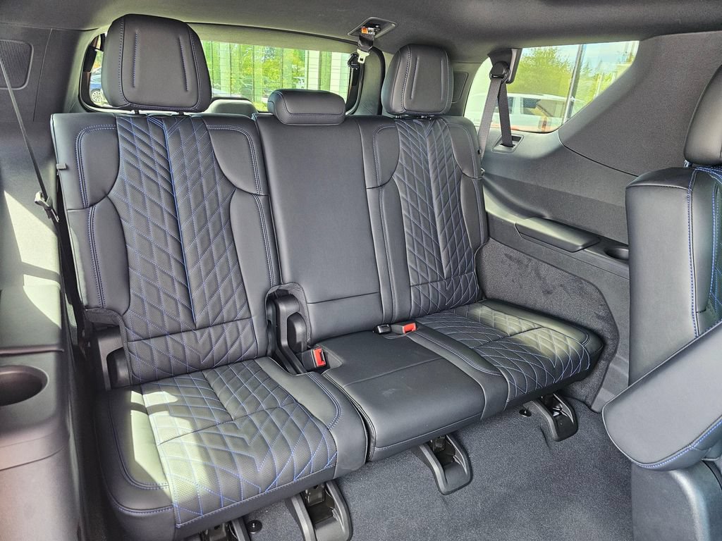 Used 2026 Cadillac Escalade IQL Luxury AWD/4WD image 13