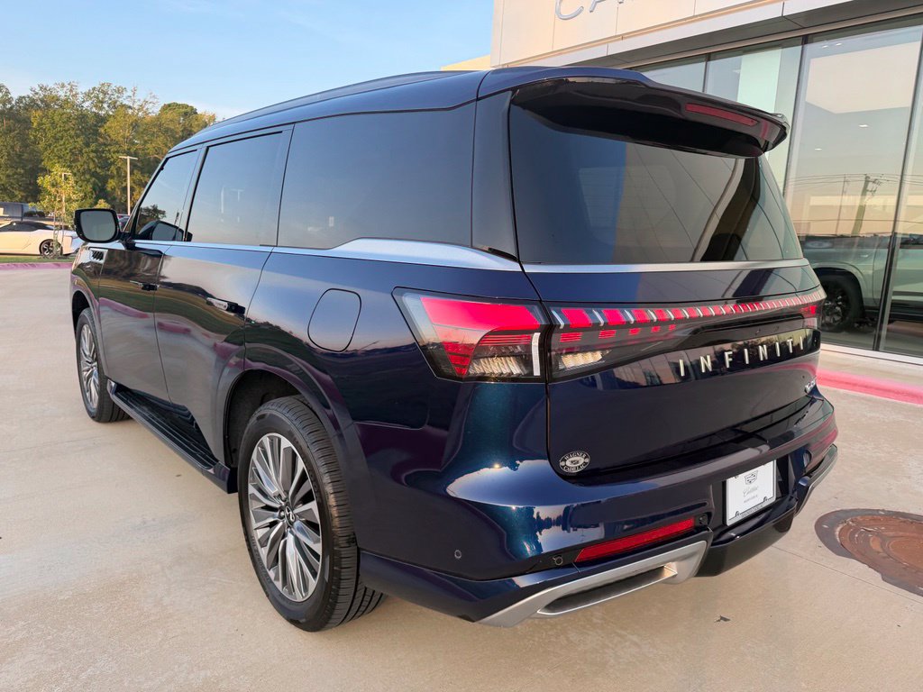 Used 2025 INFINITI QX80 Sensory AWD/4WD image 3
