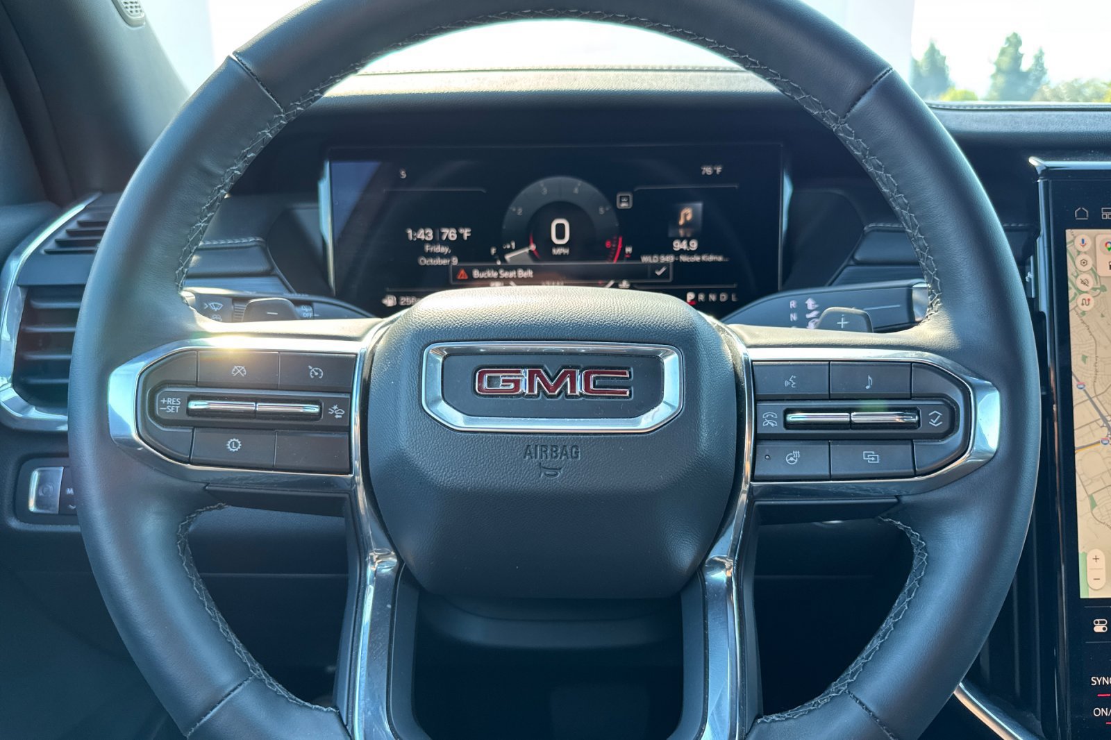 Used 2026 GMC Acadia Elevation w/ Elevation Premium Package FWD image 35