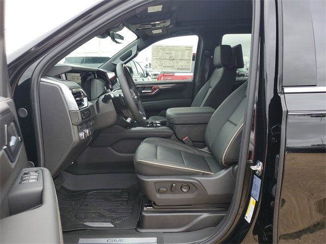 New 2025 GMC Yukon Elevation w/ Elevation Premium Package image 11