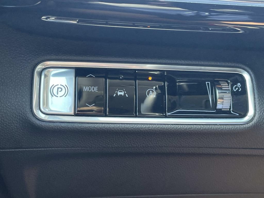 Used 2024 Buick Envision Preferred AWD/4WD image 31