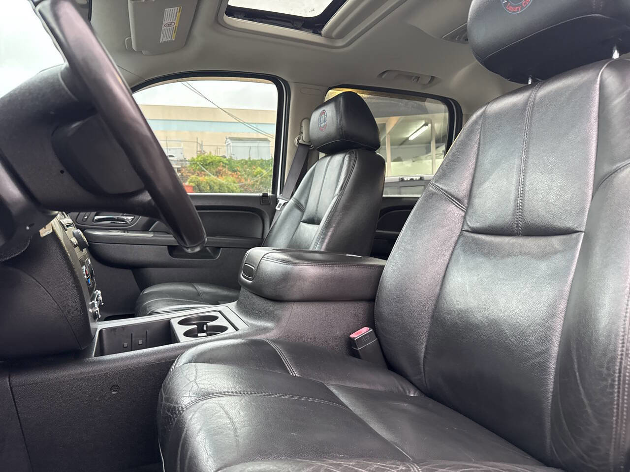 Used 2012 Chevrolet Silverado 2500 LTZ w/ LTZ Plus Package image 29