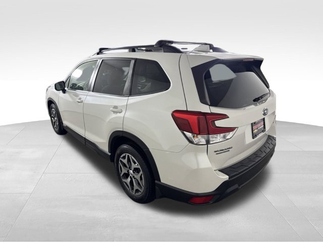 Used 2019 Subaru Forester Premium AWD/4WD image 6