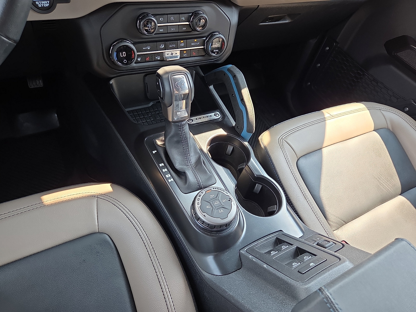 Used 2024 Ford Bronco Wildtrak AWD/4WD image 25