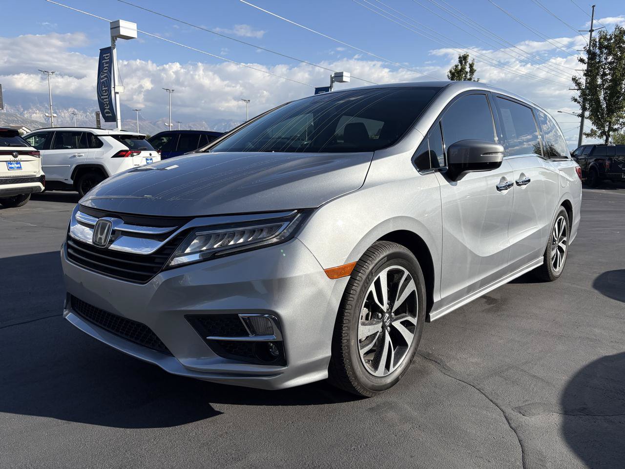 Used 2019 Honda Odyssey Elite image 3