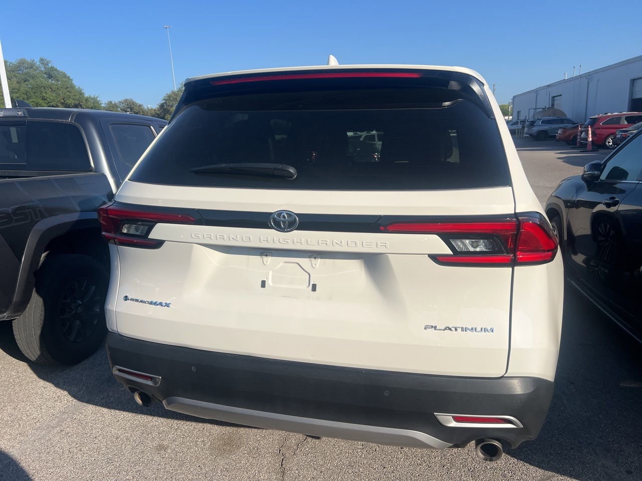 Used 2024 Toyota Grand Highlander AWD Hybrid image 5