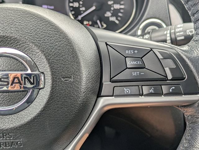 Used 2019 Nissan Rogue SV image 19