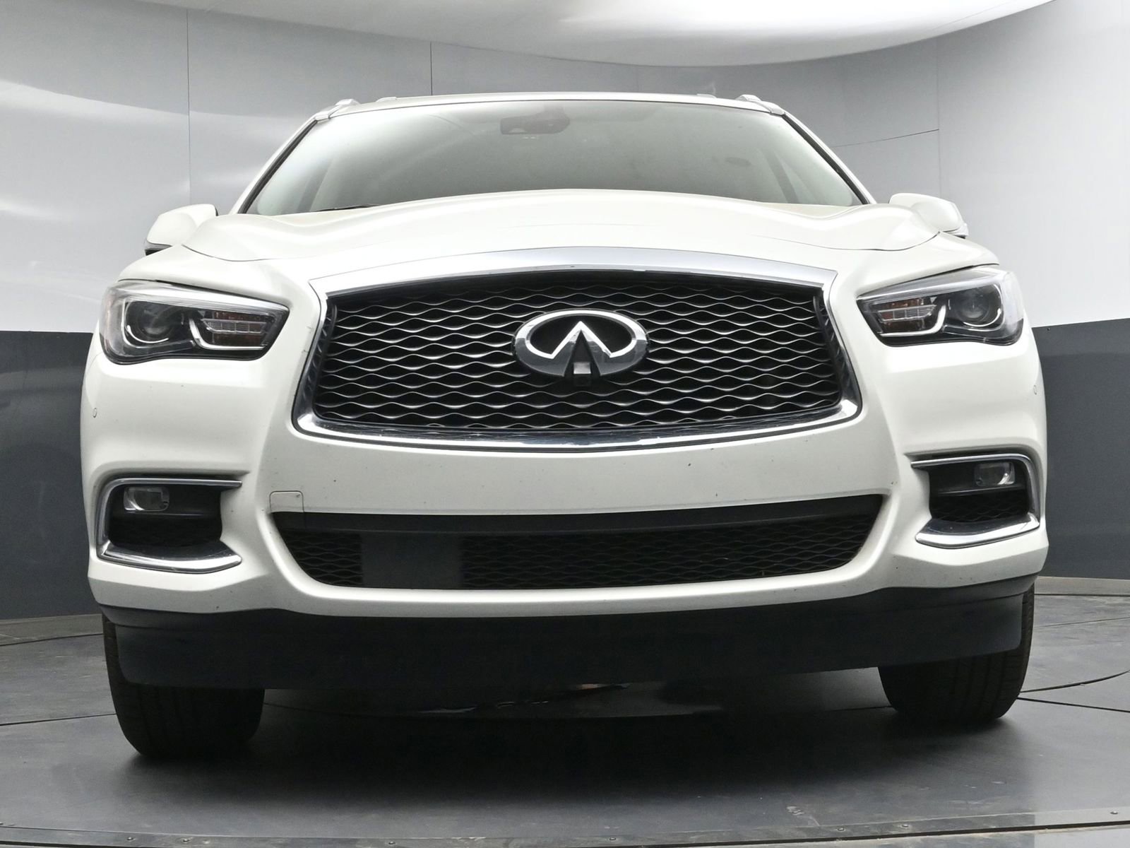 Used 2019 INFINITI QX60 Luxe w/ Essential Package image 27