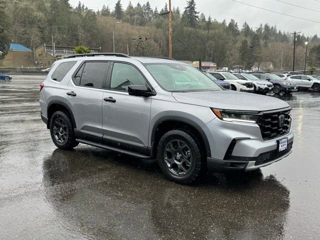 Used 2025 Honda Pilot TrailSport