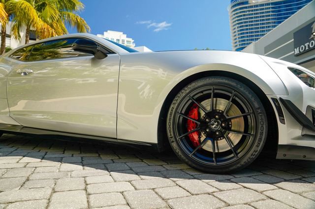 Used 2019 Chevrolet Camaro ZL1 image 36