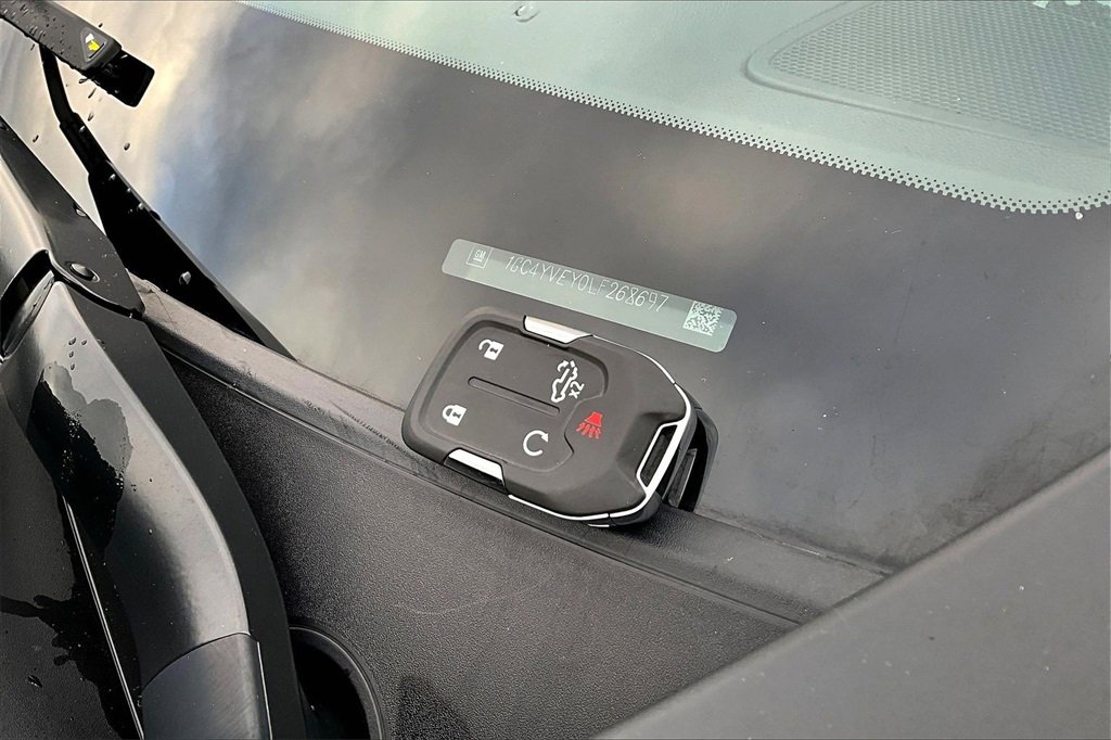 Used 2020 Chevrolet Silverado 3500 High Country w/ Z71 Off-Road Package image 11