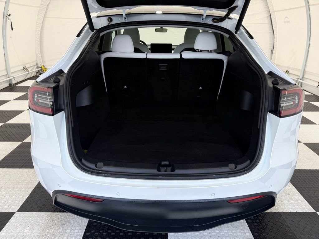 Used 2021 Tesla Model Y Long Range AWD/4WD image 4