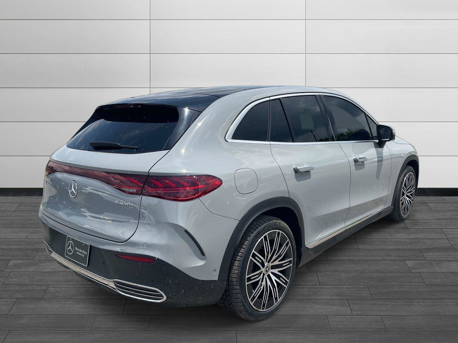 Certified 2023 Mercedes-Benz EQE 500 4MATIC SUV image 3
