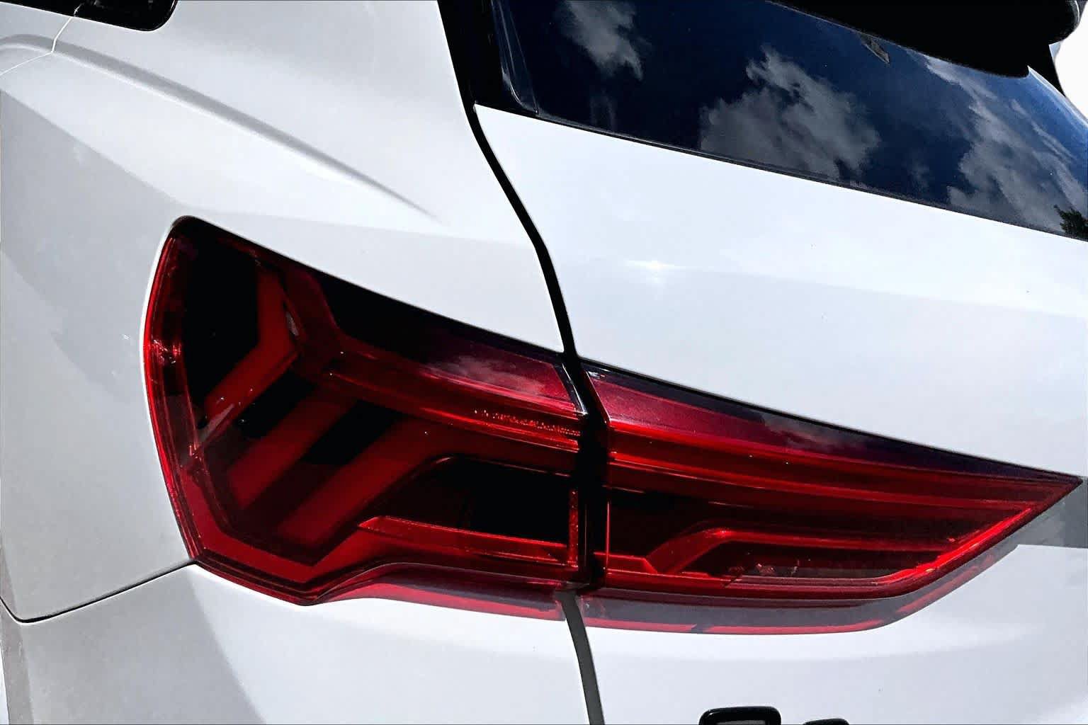 Used 2021 Audi Q3 2.0T Premium w/ Convenience Package AWD/4WD image 29