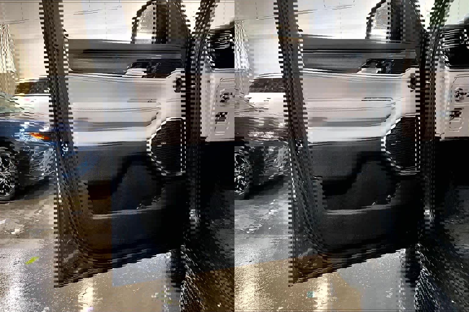 Used 2022 Jeep Wagoneer Series I w/ Premium Group I image 22