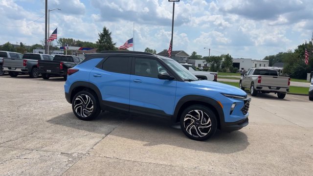 Used 2024 Chevrolet TrailBlazer RS w/ Driver Confidence Package AWD/4WD image 2