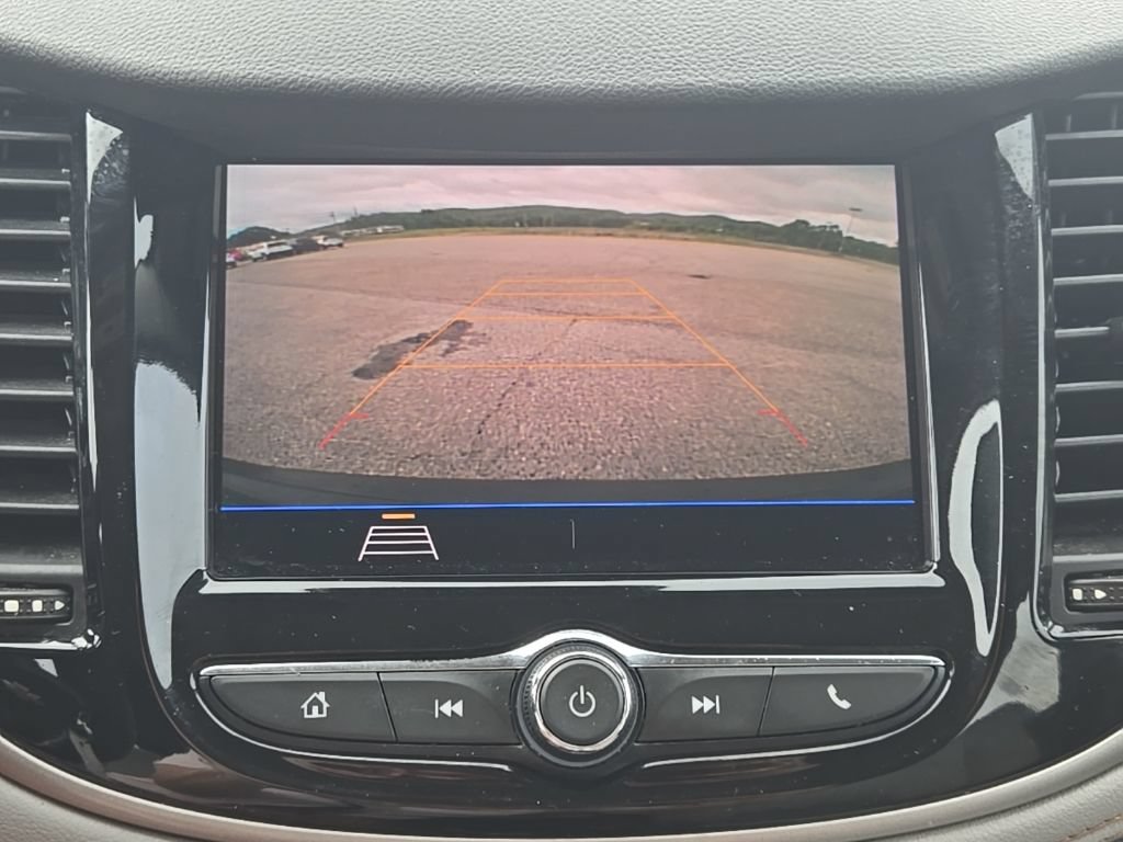 Used 2020 Chevrolet Trax LS FWD image 7