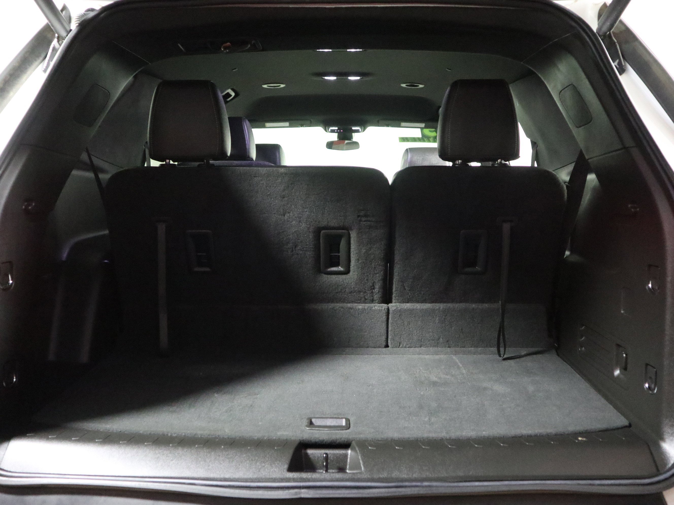 Used 2023 Chevrolet Traverse LT FWD image 8