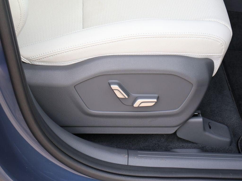 New 2027 Hyundai Santa Fe Limited AWD/4WD image 10