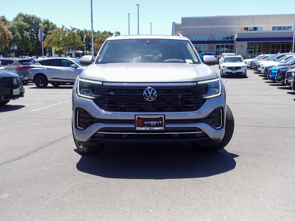 Used 2024 Volkswagen Atlas SEL Premium R-Line AWD/4WD image 3